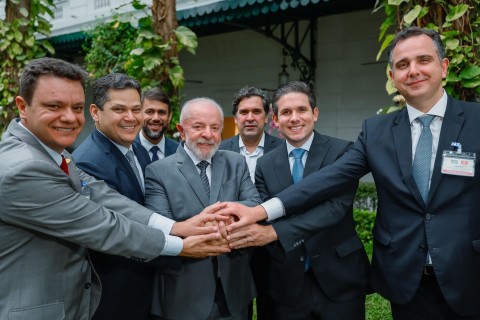 *Um novo momento na relação entre Brasil e Vietnã.*  publicou o deputado Pedro Lucas